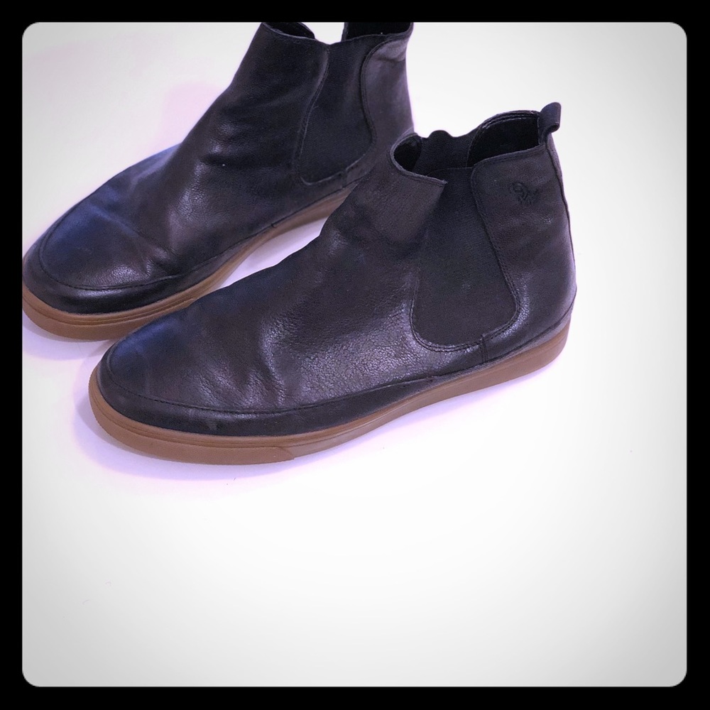 Nine West leather high top slip on sneakers